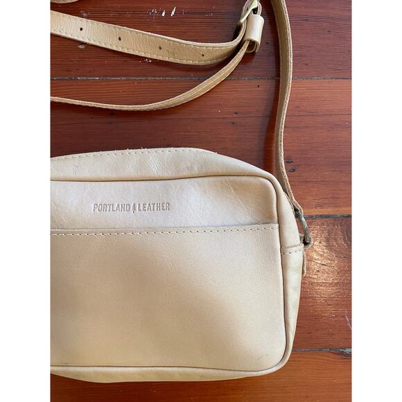Portland Leather Goods Cream Crossbody Bag Small Zip Top Adjustable Strap - Picture 8 of 16